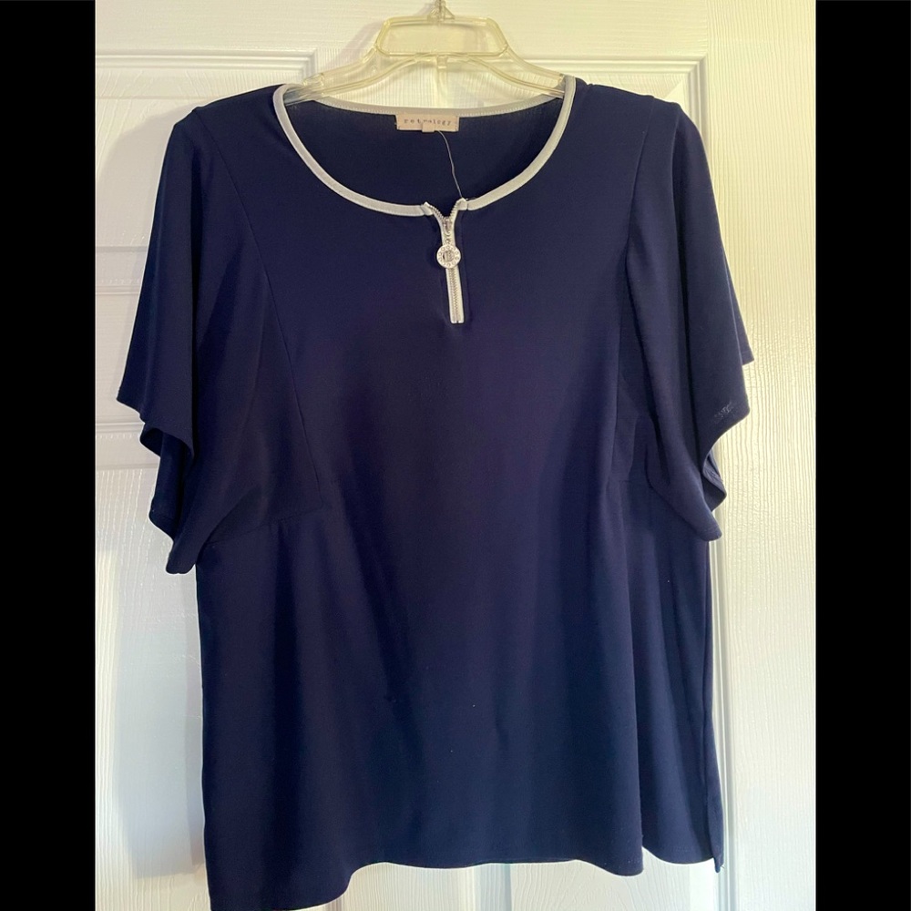 Short sleeve dress shirt